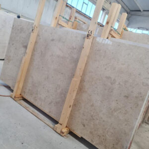 كريما نوفا من أنواع الرخام البيج الأكثر طلبًا في دول الخليج وشمال إفريقيا