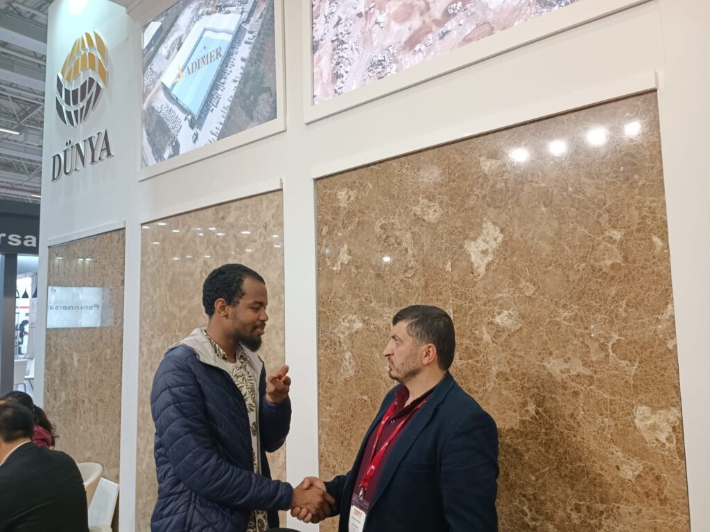 دور مدينة أفيون قره حصار في صناعة الرخام التركي