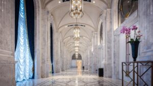 العروق والألوان هي اللغة النفسية الخفية للرخام الطبيعي